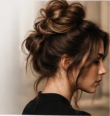 Coiffure en chignon travaillé